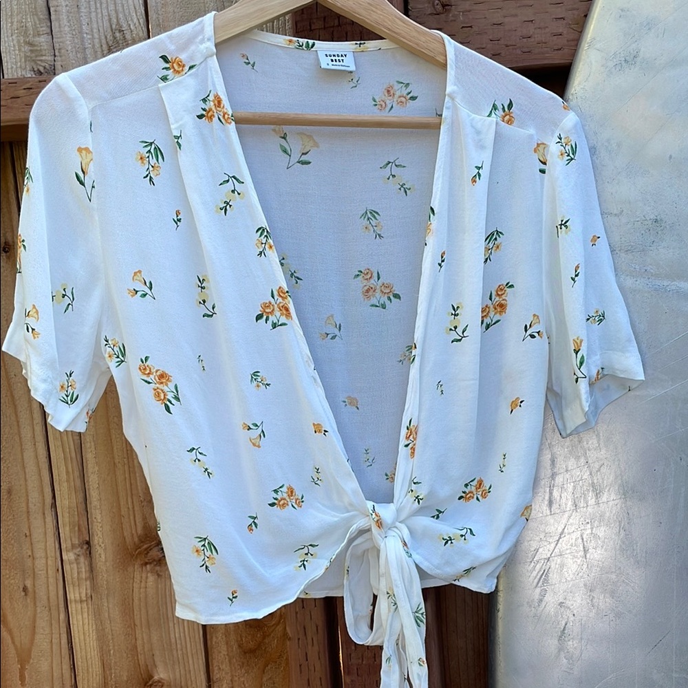 Sunday Best Aritizia Tie-Front Top / crop wrap